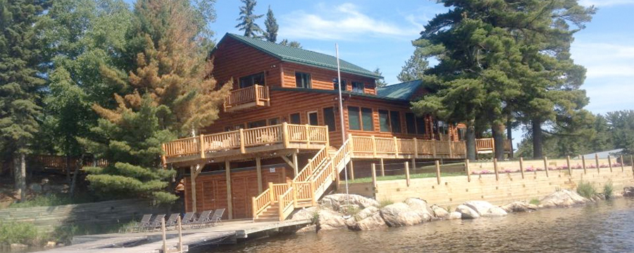 Lake home in Sioux Narrows, ON